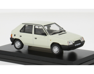 SKODA Favorit 136L (1987), белый
