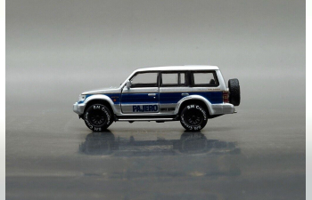 MITSUBISHI Pajero (1995) (праворульный), серебристый с синим