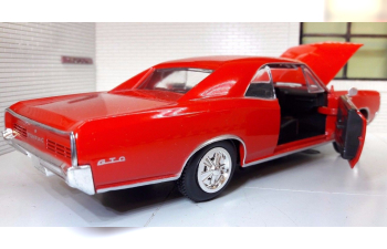 PONTIAC GTO (1966), red