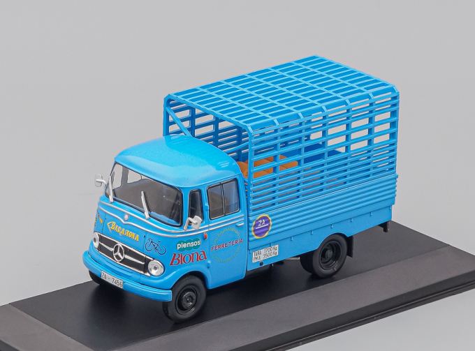 MERCEDES BENZ L319D TRUCK PIENSOS BIONA (1963), light blue