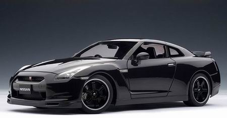 NISSAN GT-R (R35) Spec V, ultimate opal black