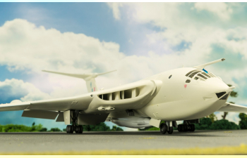 Сборная модель Handley Page Victor B.2