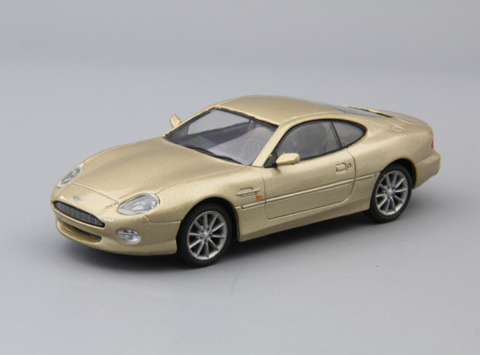 ASTON MARTIN DB7, gold