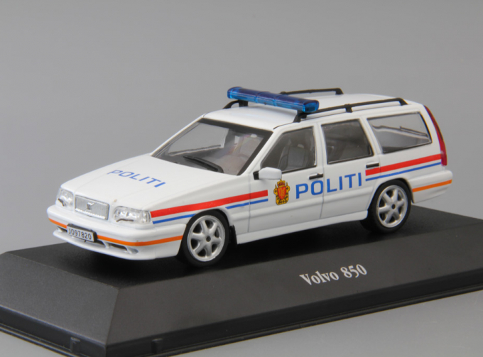 VOLVO 850 Politi, white