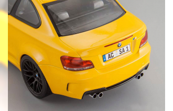 BMW 1er M Coupe (2011), yellow