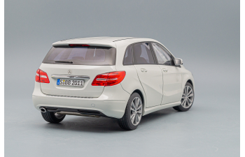 MERCEDES-BENZ B-Klasse W246 B180 (2011), white