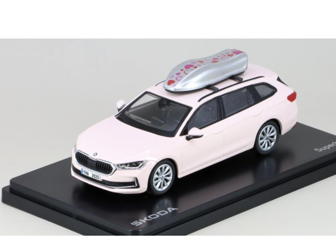 SKODA Superb IV Combi (2023) Специальное лимитированное издание на день святого Валентина (2025), белый