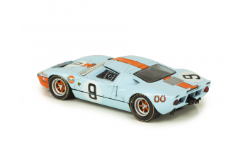 FORD GT40 Gulf P.Rodrigues-L.Bianchi #9 победитель Le Mans (1968)