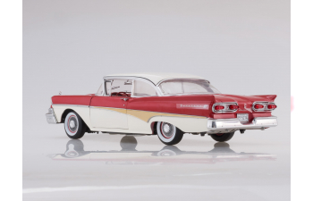 FORD Fairlane 500 HardTop (1958), colonial white/torch red