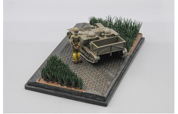 диорама RENAULT UE с фигуркой