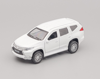 MITSUBISHI Pajero Sport, белый
