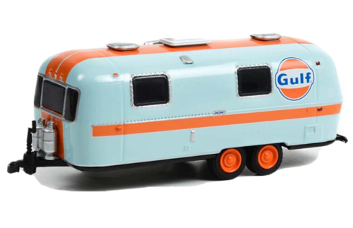 Кемпер-трейлер AIRSTREAM Double-Axle Land Yacht Safari "Custom Gulf Oil" (1971)