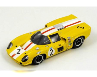 LOLA  T70 MK3 2 J Bonnier 1968, yellow