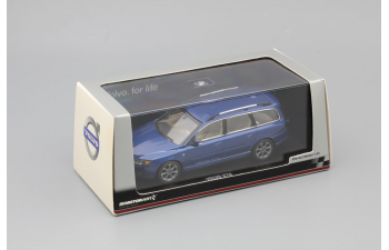 VOLVO V70, blue