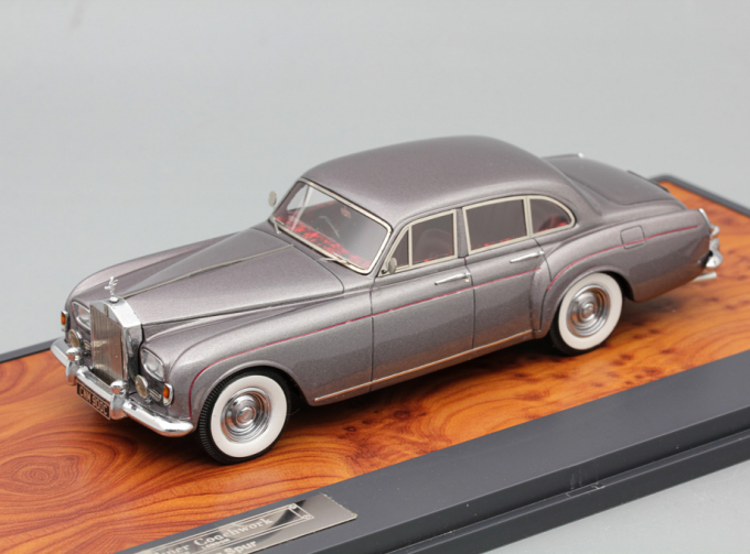 ROLLS ROYCE Silver Cloud Flying Spur SC3 Mulliner Coachwork 1965 серый