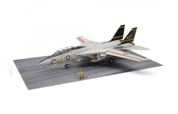 Сборная модель Grumman F-14A Tomcat (Late Model) Carrier Launch Set