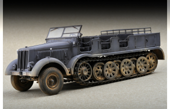 Сборная модель Sd.Kfz.8 Schwerer Zugkraftwagen 12t