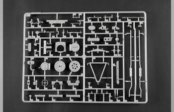 Сборная модель тяжелый тягач Schwerer Zugkraftwagen 18to Sd.Kfz. 9 (Артиллерийская версия)