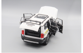 TOYOTA Land Cruiser 250 (Prado), белый, 21 см.