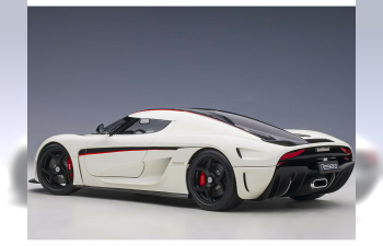 Koenigsegg Regera (white / black)