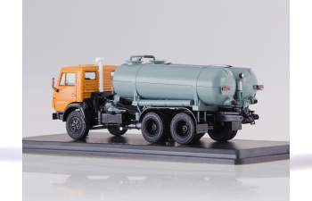 Вакуумная машина КО-505 на шасси Камский грузовик 53213, оранжевый / серый