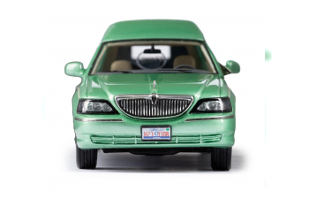 LINCOLN Тown car hearse (2009), green