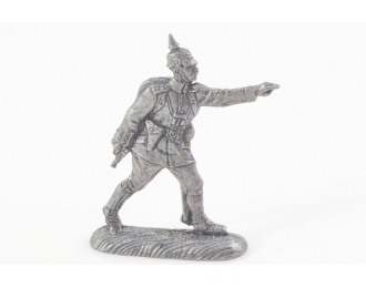 Фигурка германский офицер в бою