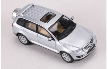 VOLKSWAGEN Touareg Typ 7L with ST (2007), silver