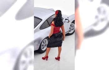 FIGURE Rosa - Woman Hanging Out Ii, Red Black pink, Car model not included 