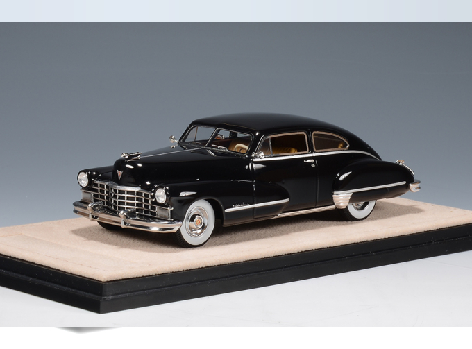 CADILLAC Series 62 Club Coupe (1947), Black