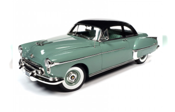 OLDSMOBILE 88 Rocket 88 (1950), Alder Green Metallic Black Enamal (зеленый с черным)