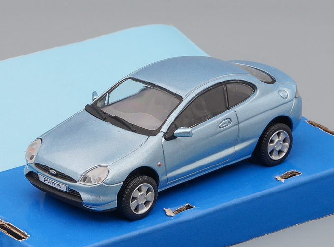 FORD Puma, light blue metallic