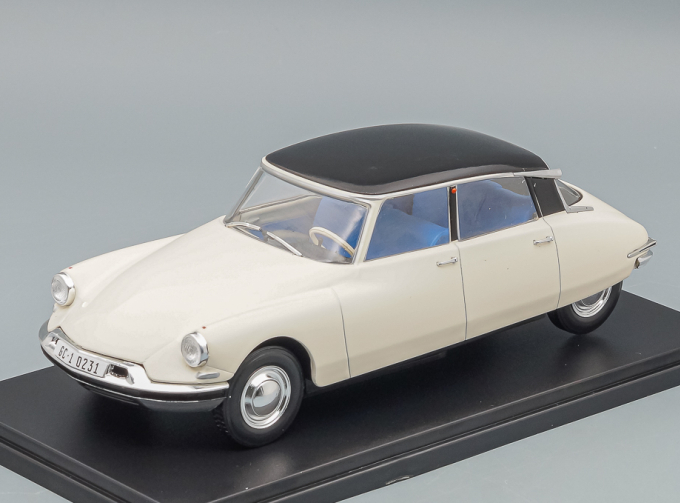 CITROEN DS19 (1956), Auto Vintage, beige