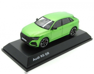 Audi RS Q8 (green)