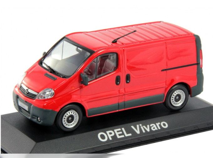 Opel Vivaro kastenwagen 2001 фургон красный