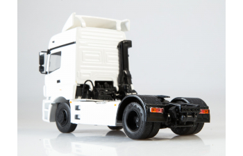 Камский грузовик 5490 седельный тягач, белый