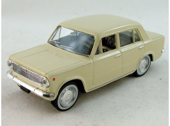 FIAT 124 Berlina, 1:43, бежевый