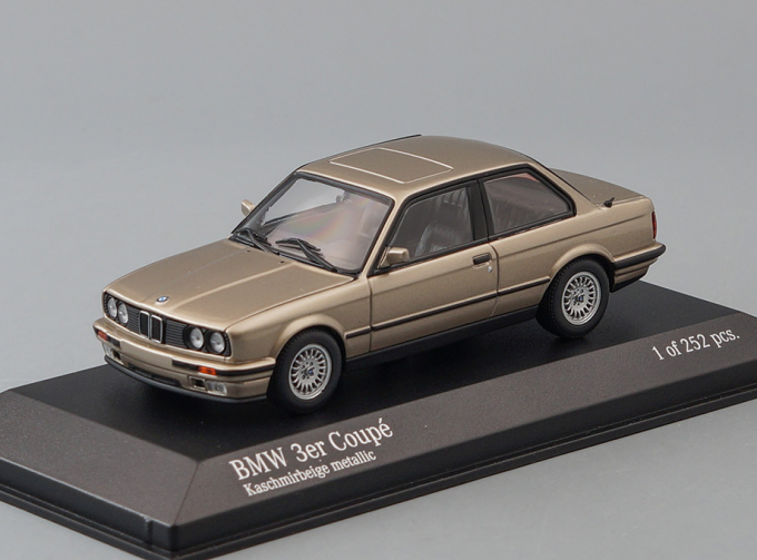 BMW 3 Series E30 (1989), biege metallic