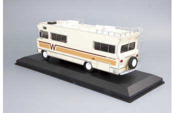 WINNEBAGO D 27 C Chieftain (1973), beige