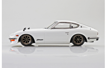 Сборная модель Nissan S30 Fairlady Z Custom, white