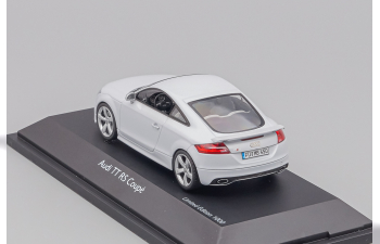 AUDI TT RS Coupe 2009, grey