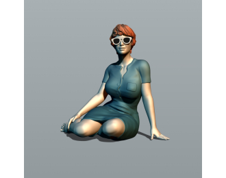 Фигура Девушка на пикнике, окрашенная