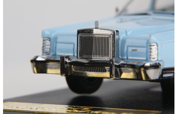 LINCOLN Continental Town Car (1979), wedgewood blue