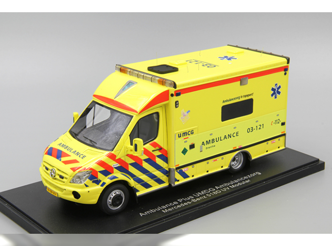 MERCEDES-BENZ Sprinter 518U Modular MICU Ambulance Plus UMCG Ambulancezorg (2008), yellow