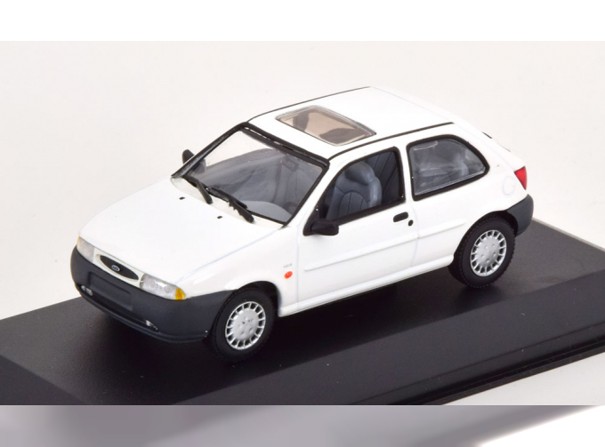 FORD Fiesta (1995), white