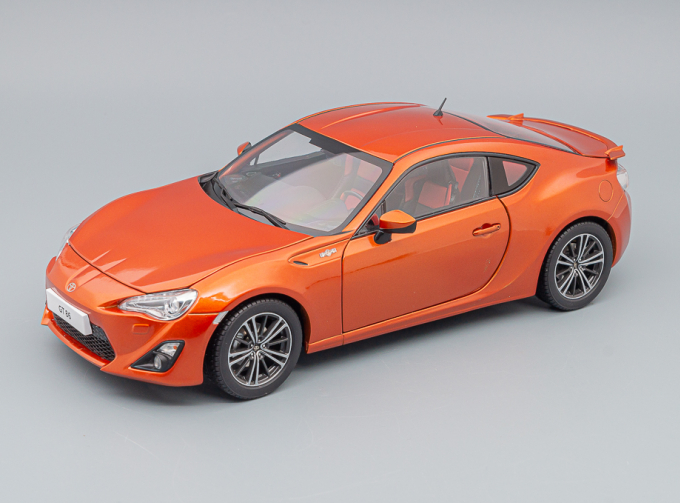 TOYOTA GT86 2012, orange metallic