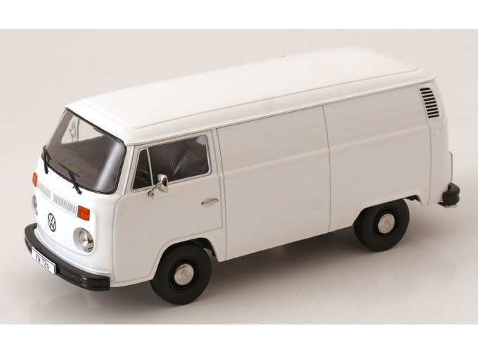 VOLKSWAGEN T2b delivery van (1972), white