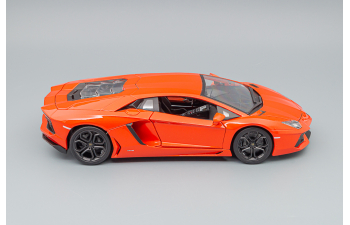 LAMBORGHINI Aventador LP700-4, orange