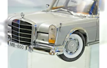 MERCEDES-BENZ 600 Pullman (1966), silver