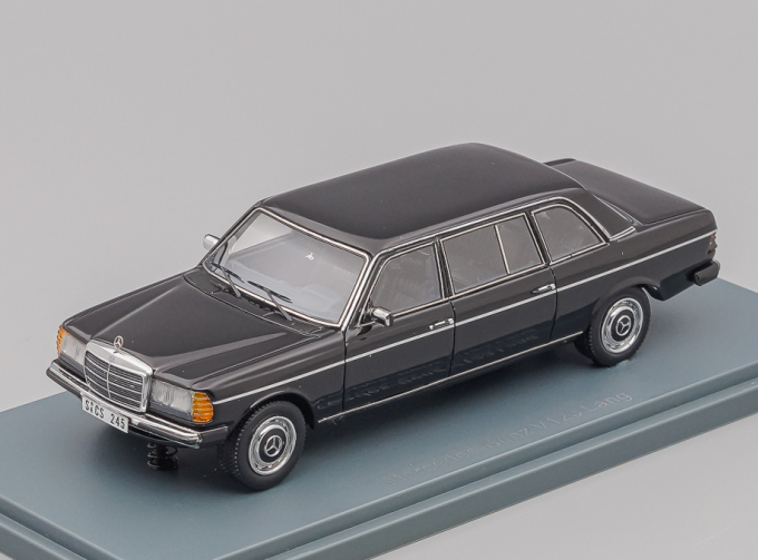 MERCEDES-BENZ V123 Lang, black 